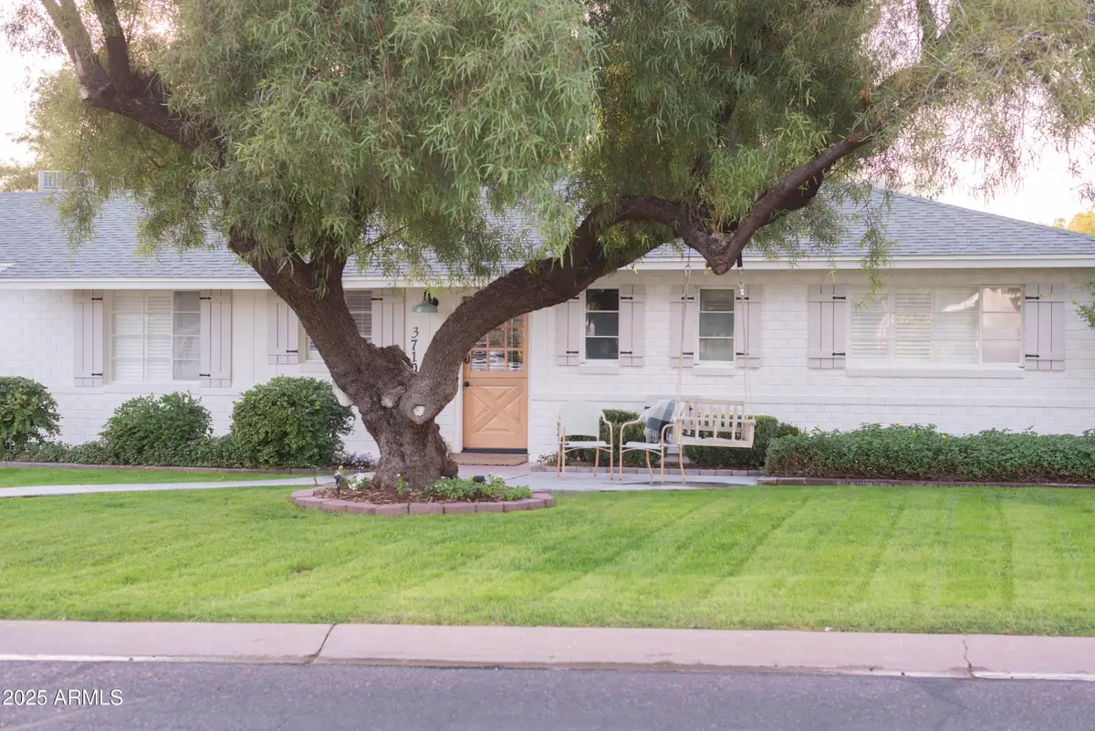 3710 N 48th Place, Phoenix, AZ 85018 - Image #1