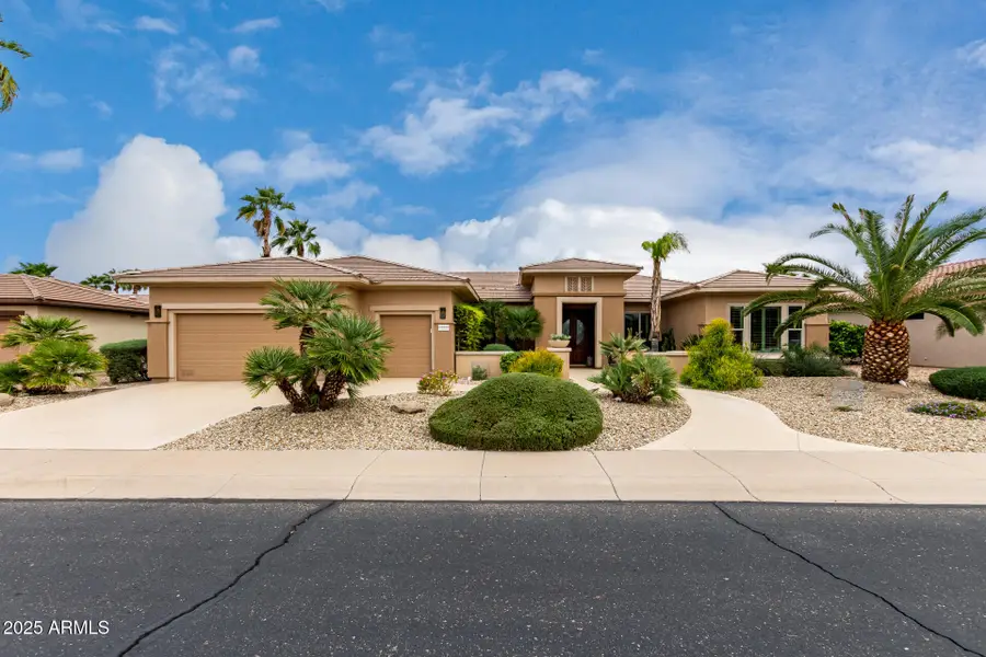 17121 W Whitmore Hall Lane, Surprise, AZ 85387 - Image #2