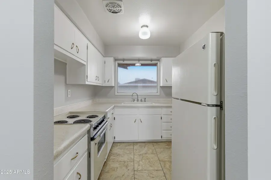 4808 N 71st Lane, Phoenix, AZ 85033 - Image #3