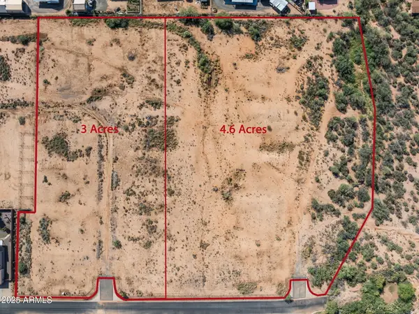 22781 W Weaver Valley Drive, Congress, AZ 85332