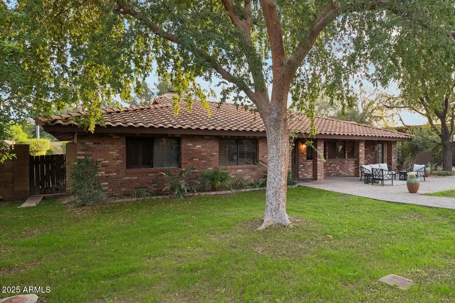 105 E Claremont Street, Phoenix, AZ 85012 - Image #2