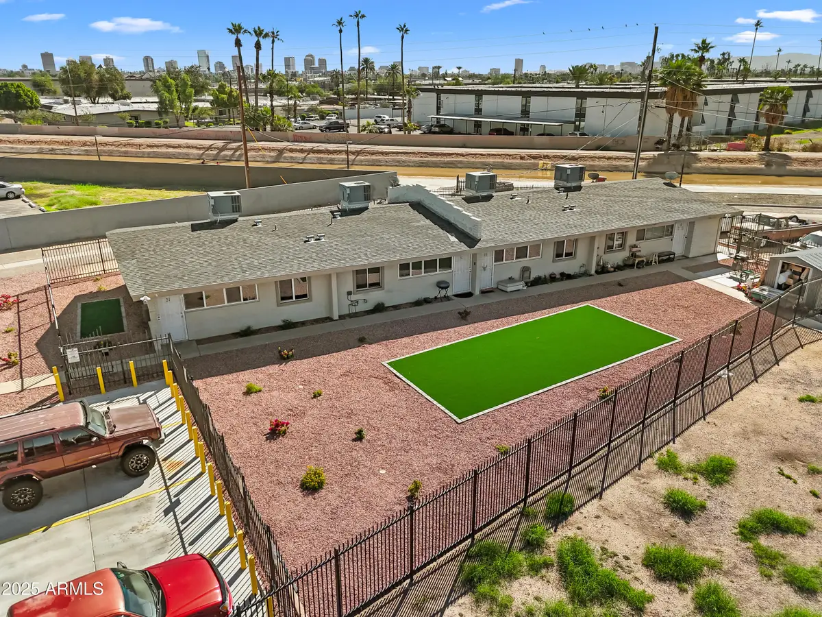 2101 W Heatherbrae Drive, Phoenix, AZ 85015 - Image #1