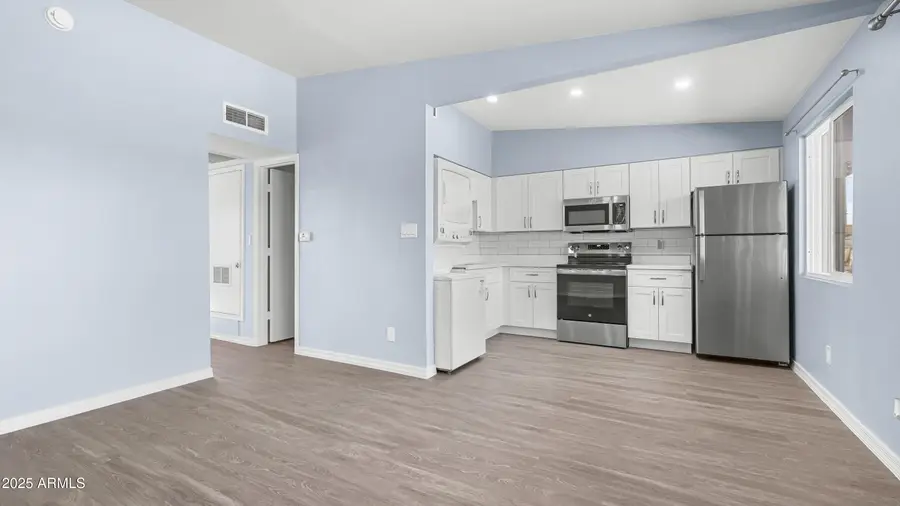 2101 W Heatherbrae Drive, Phoenix, AZ 85015 - Image #2