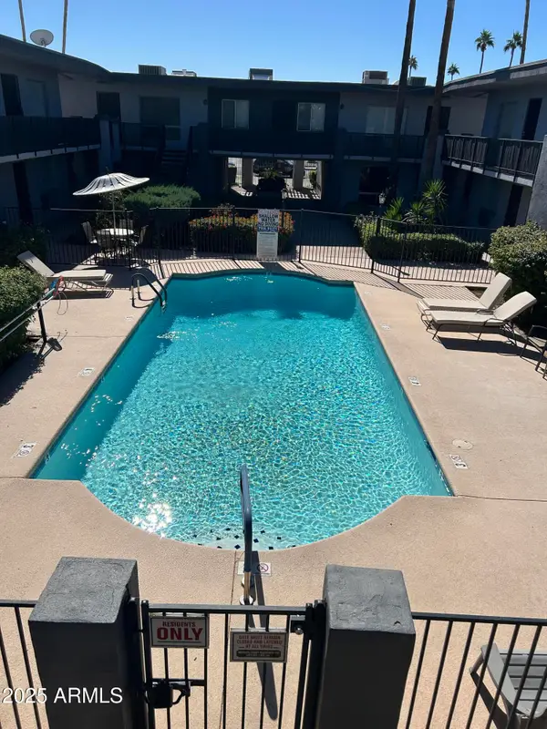 3230 E Pinchot Avenue #32, Phoenix, AZ 85018