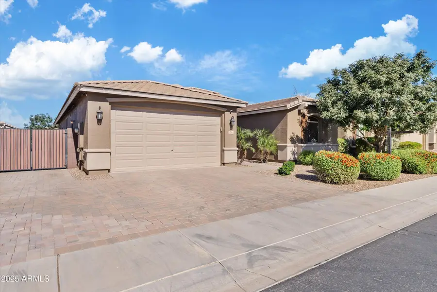78 W White Oak Avenue, San Tan Valley, AZ 85140 - Image #2