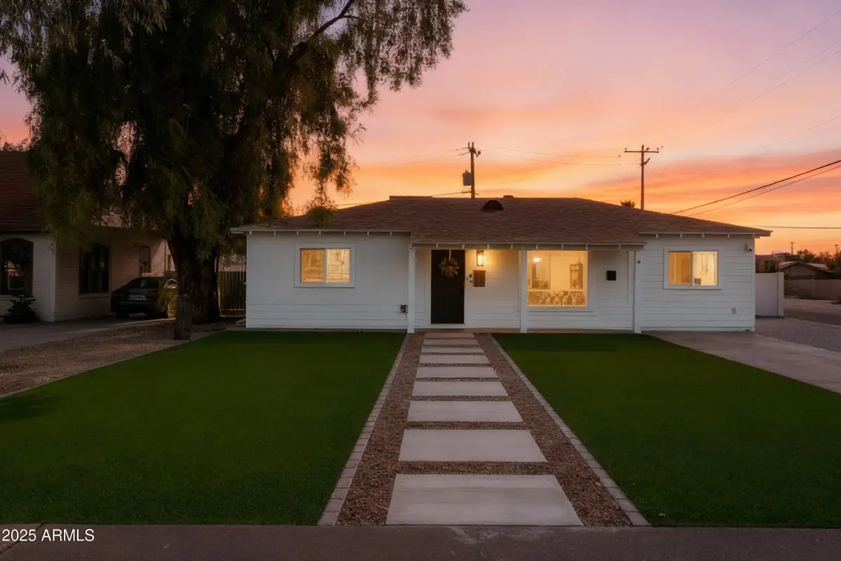 2201 E Weldon Avenue, Phoenix, AZ 85016 - Image #1