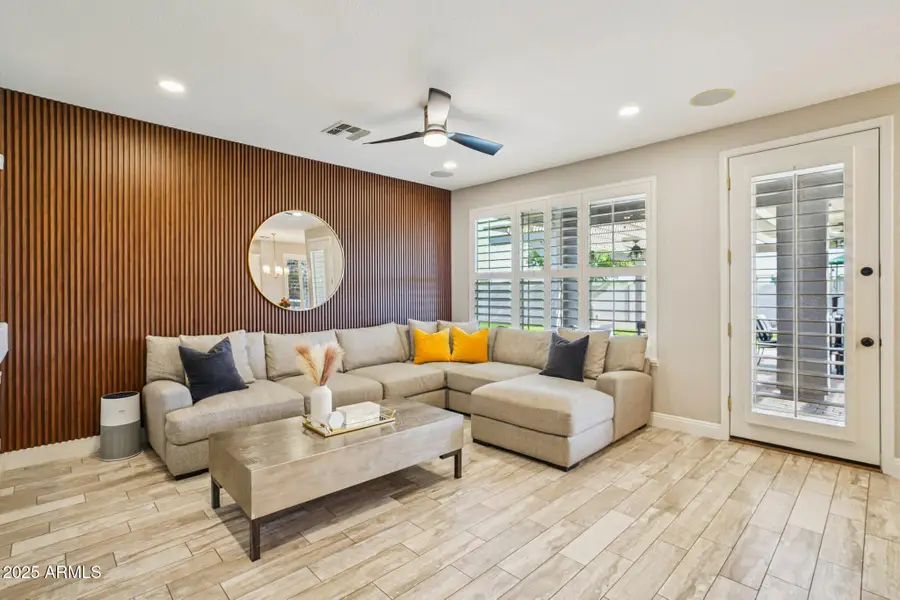 22447 N 76th Drive, Peoria, AZ 85383 - Image #3