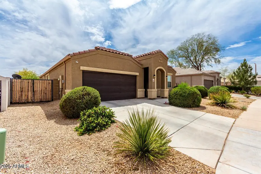 41917 W Manderas Lane, Maricopa, AZ 85138 - Image #2