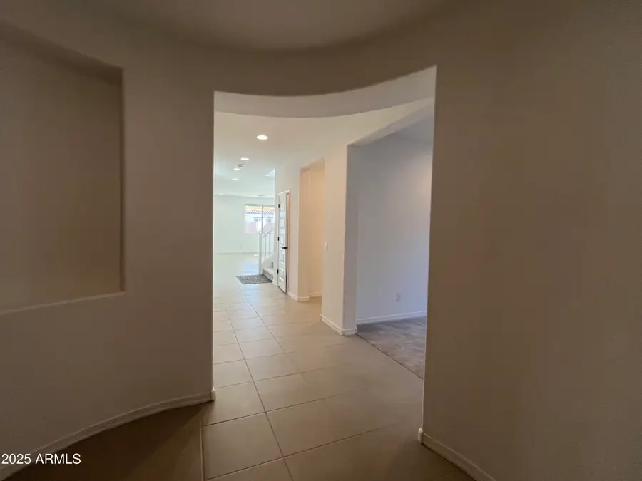 16917 W Jenan Road, Surprise, AZ 85388 - Image #2