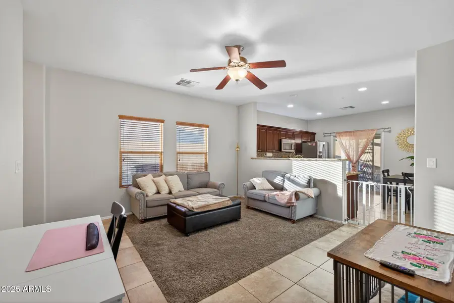 8796 W Dreyfus Drive, Peoria, AZ 85381 - Image #3