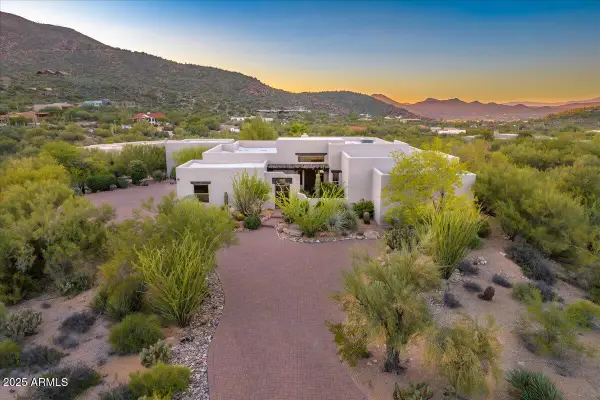 37202 N Holiday Lane, Carefree, AZ 85377