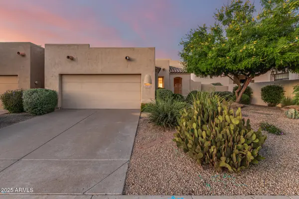 8338 E Joshua Tree Lane, Scottsdale, AZ 85250