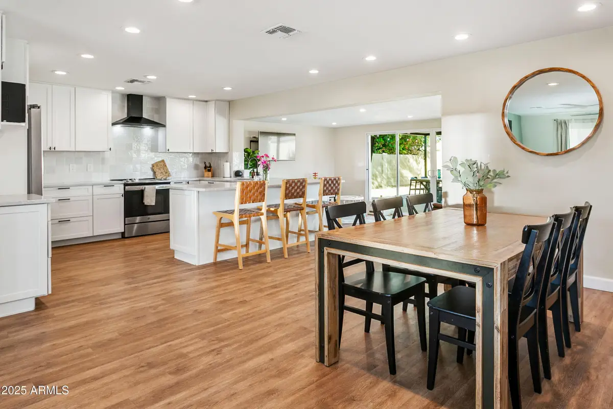 3422 E Sunnyside Drive, Phoenix, AZ 85028 - Image #1