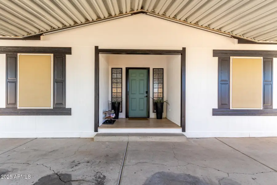 9460 E Escondido Avenue, Mesa, AZ 85208 - Image #2