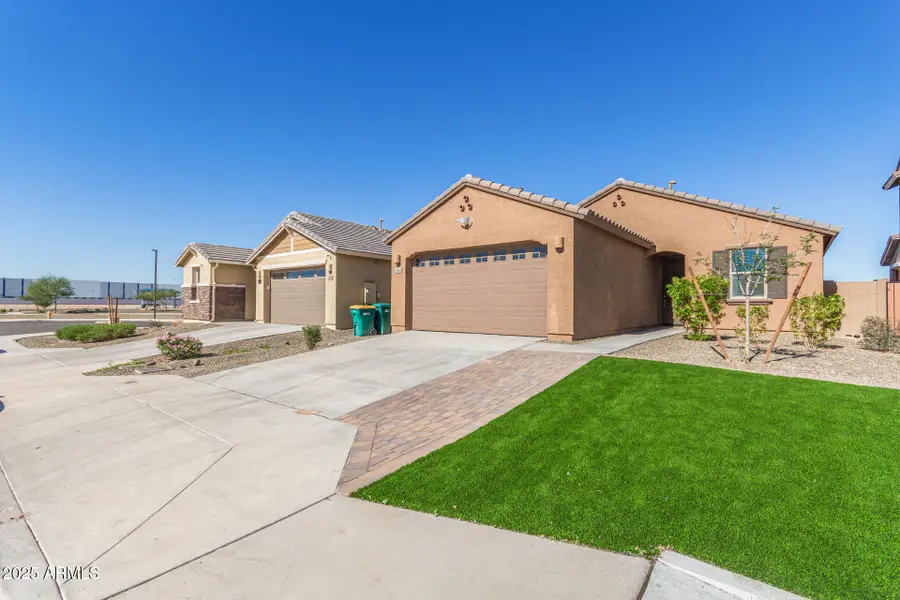 12608 W Kaler Drive, Glendale, AZ 85307 - Image #2