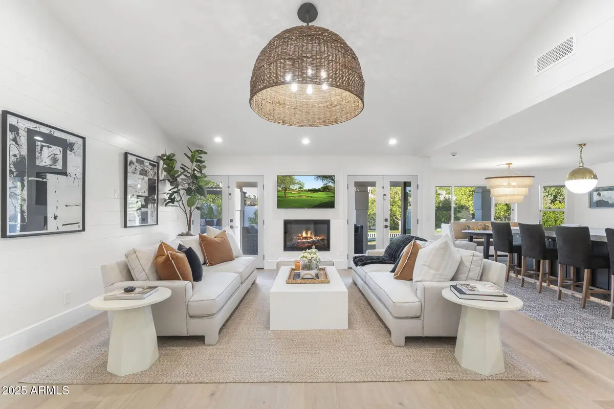 8014 E Del Tesoro Drive, Scottsdale, AZ 85258 - Image #1