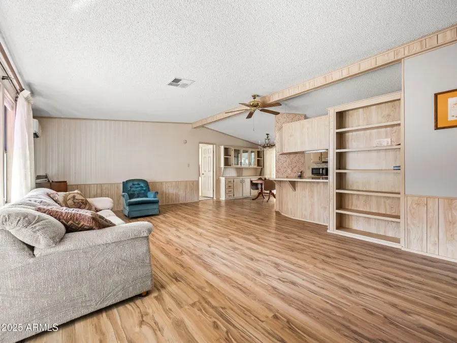 18278 S Henley Avenue, Peeples Valley, AZ 86332 - Image #3