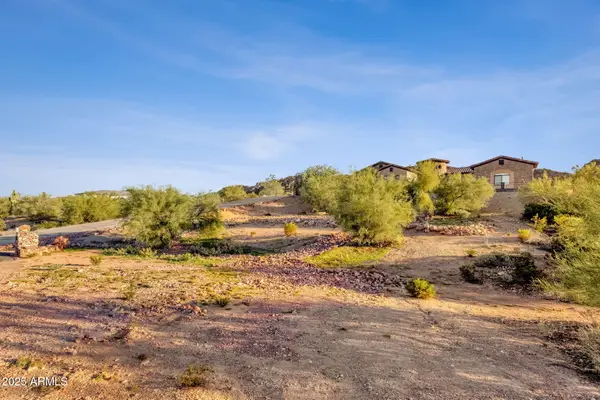 1537 W Butte Creek Boulevard, San Tan Valley, AZ 85144