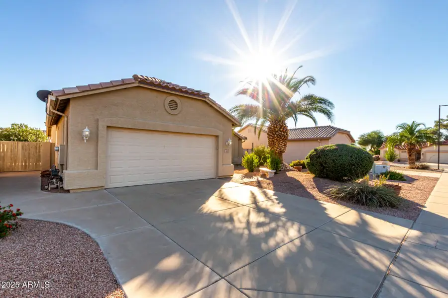 1423 E Peach Tree Drive, Chandler, AZ 85249 - Image #2