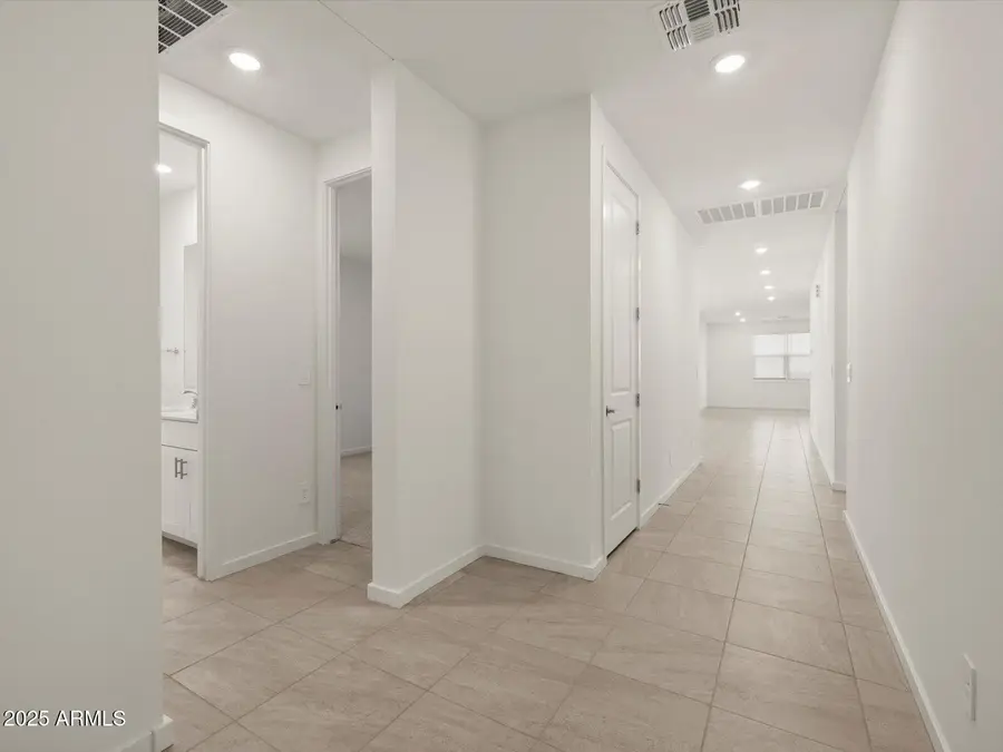 8529 W Saratoga Way, Florence, AZ 85132 - Image #2