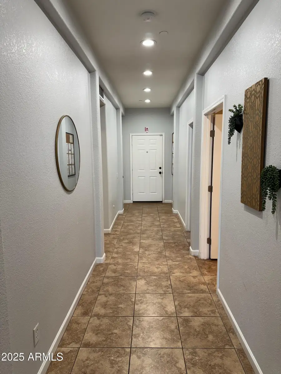 3239 E Sequoia Drive, Phoenix, AZ 85050 - Image #3