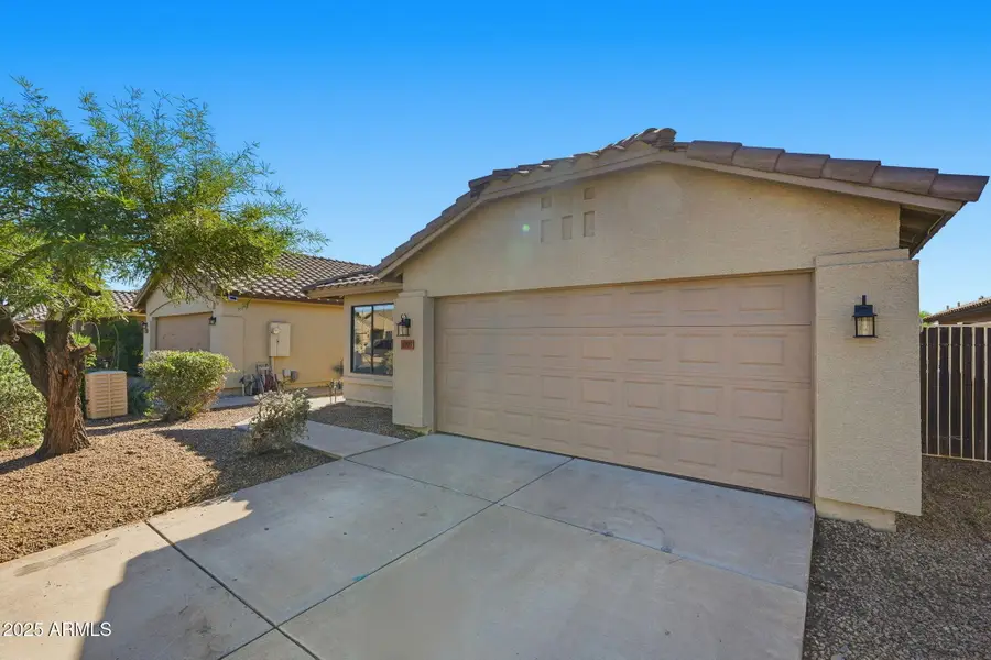 3301 E Hononegh Drive, Phoenix, AZ 85050 - Image #2