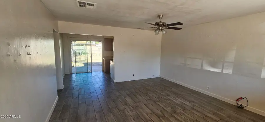 4634 W Weldon Avenue, Phoenix, AZ 85031 - Image #2