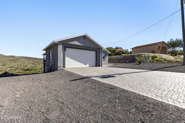 1127 N Sherwood Way, Queen Valley, AZ 85118