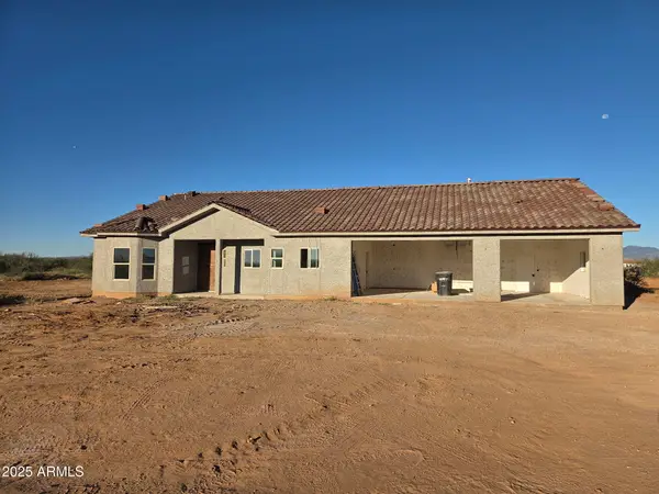 9448 S Caballero Loop, Hereford, AZ 85615