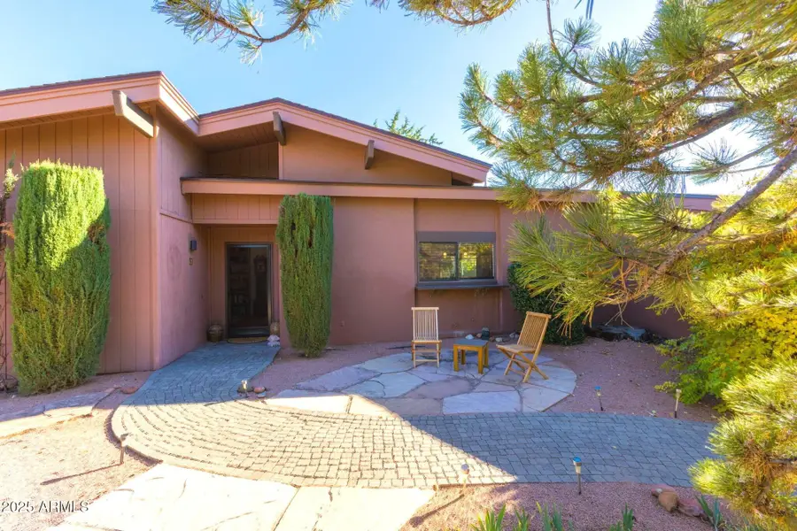 30 Vaquero Circle, Village Of Oak Creek Big Park, AZ 86351 - Image #2