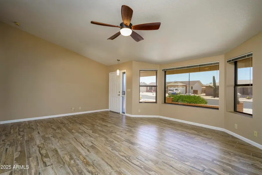 8230 E Navarro Avenue, Mesa, AZ 85209 - Image #2