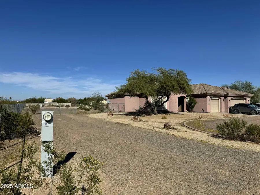 25234 W Blue Sky Drive, Wittmann, AZ 85361 - Image #3