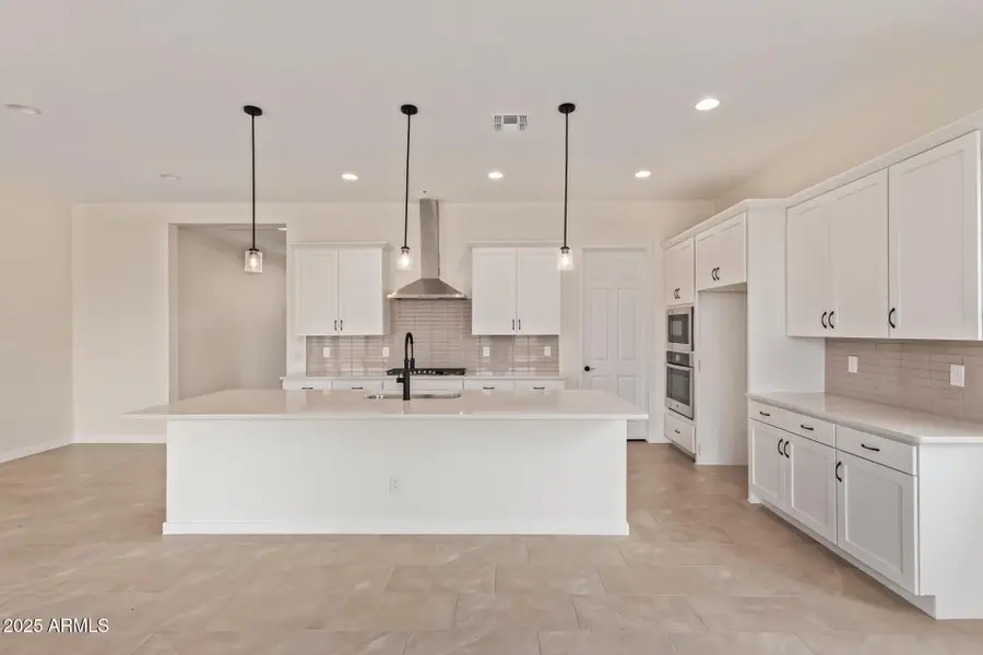 11937 W Marguerite Avenue, Avondale, AZ 85323 - Image #2