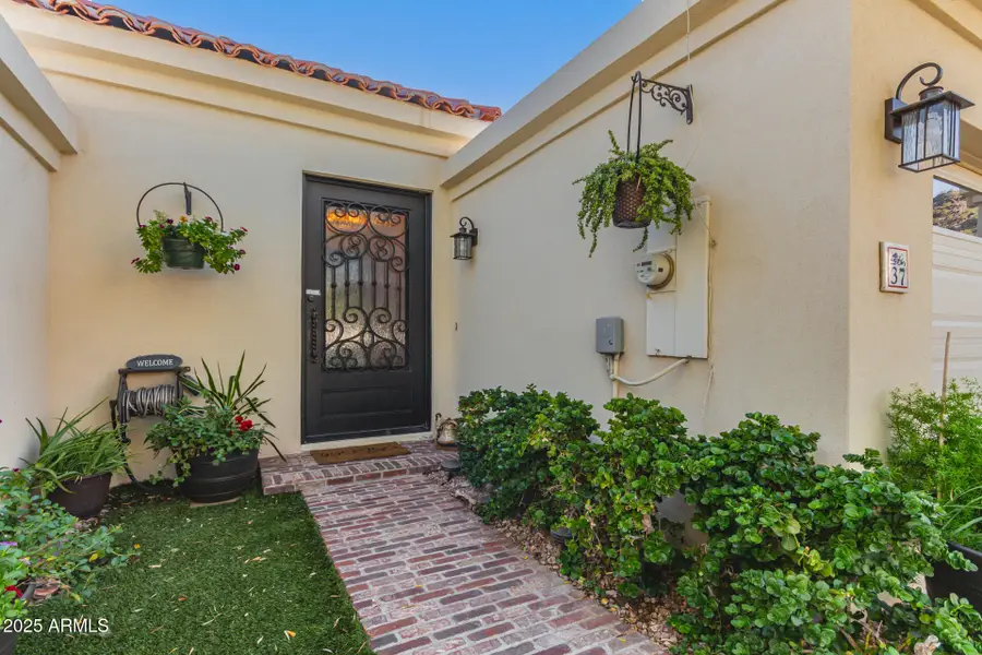 3800 E Lincoln Drive E #37, Phoenix, AZ 85018 - Image #2