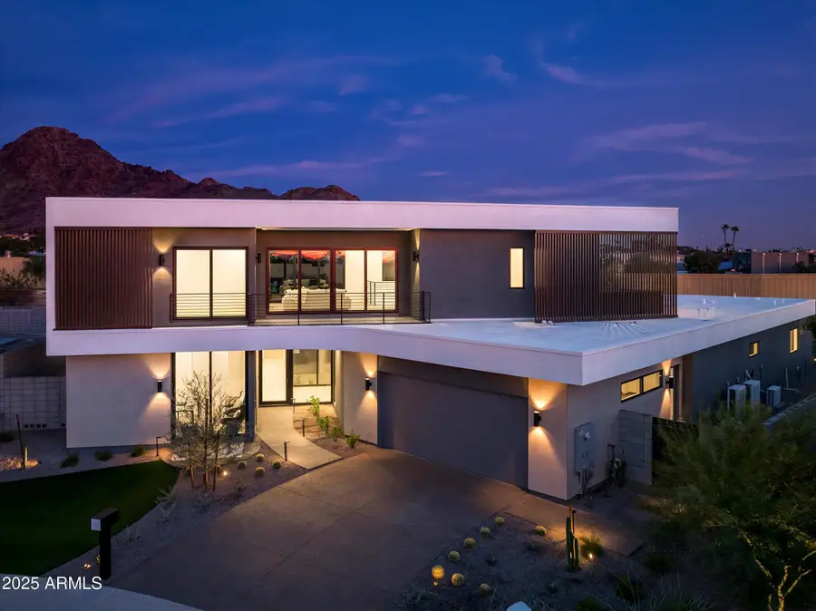 1831 E Palmaire Avenue, Phoenix, AZ 85020 - Image #2