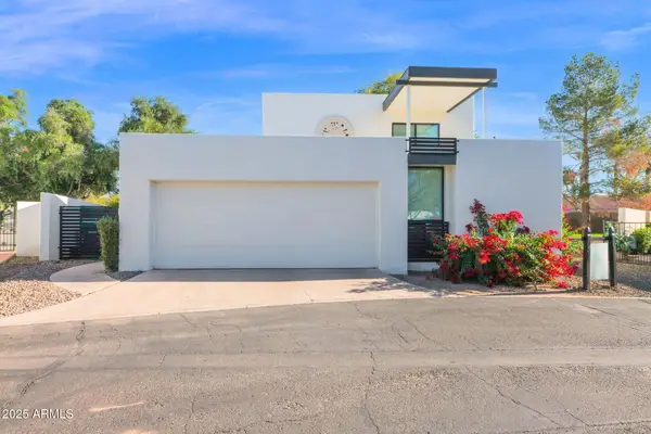 4834 E Earll Drive E, Phoenix, AZ 85018