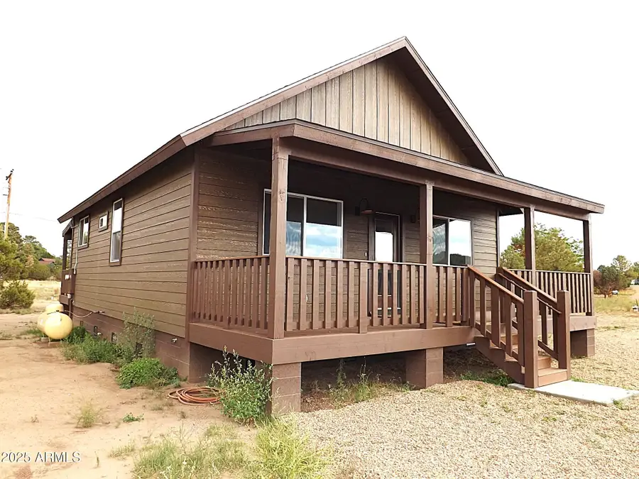 2763 Sunflower Drive, Overgaard, AZ 85933 - Image #3