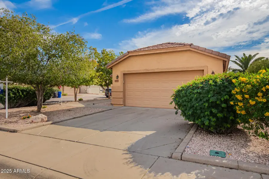 14701 W Carlin Drive, Surprise, AZ 85374 - Image #2