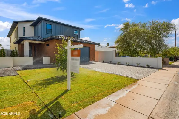 5533 E Earll Drive, Phoenix, AZ 85018