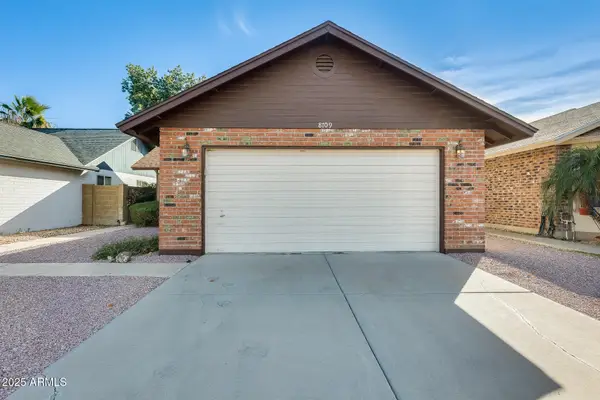8709 W Saint John Road, Peoria, AZ 85382