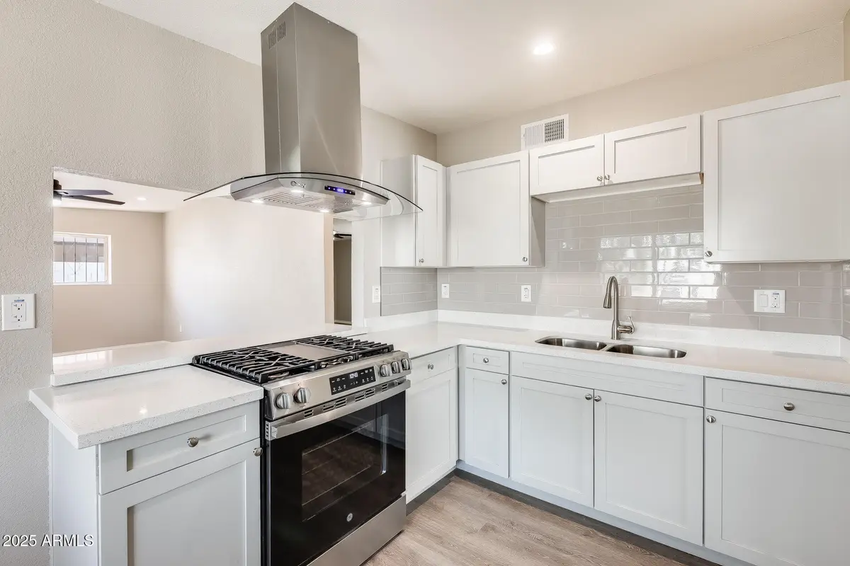 2739 W Hazelwood Street, Phoenix, AZ 85017 - Image #1