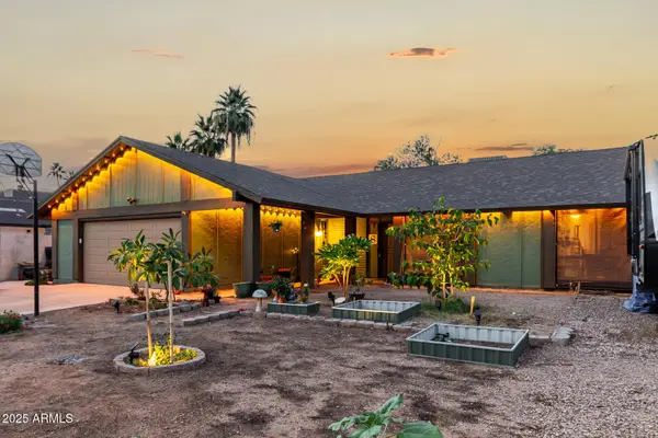 3926 W Glenaire Drive, Phoenix, AZ 85053