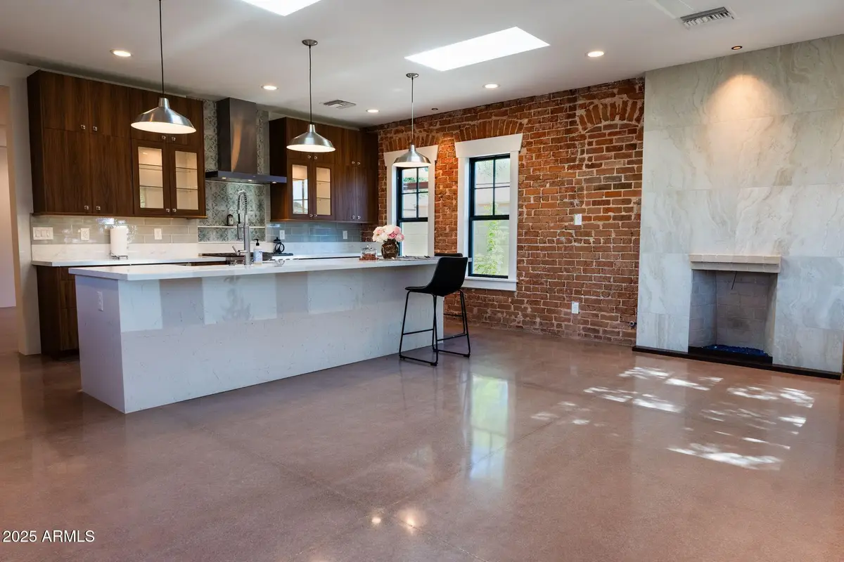 914 E Sheridan Street, Phoenix, AZ 85006 - Image #1