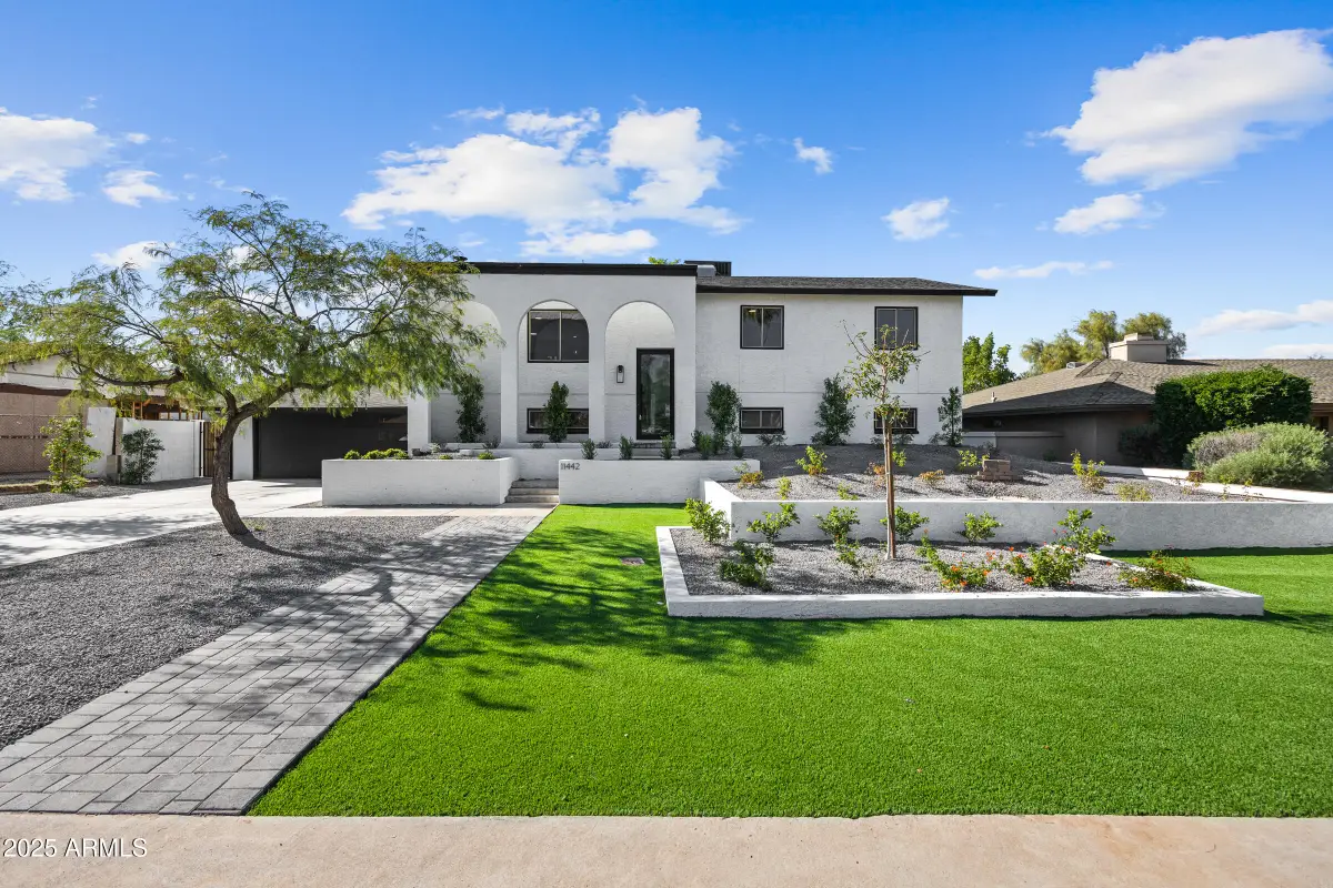 11442 N Bancroft Drive, Phoenix, AZ 85028 - Image #1