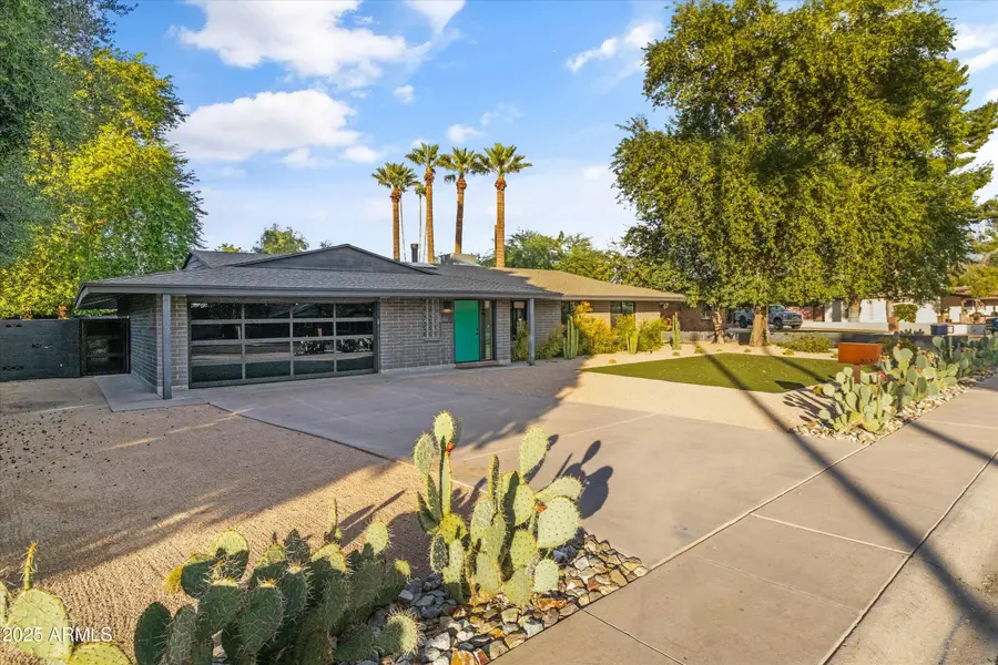 328 E Wagon Wheel Drive, Phoenix, AZ 85020 - Image #3