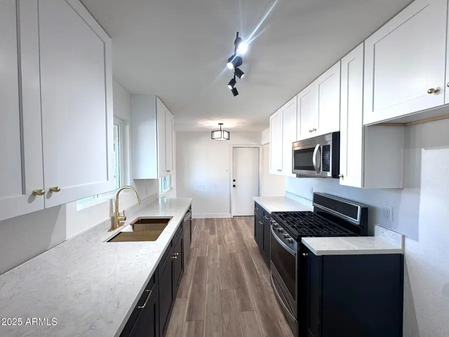 3137 W Turney Avenue, Phoenix, AZ 85017 - Image #2