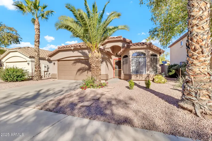 756 E Lovegrass Drive, San Tan Valley, AZ 85143 - Image #2