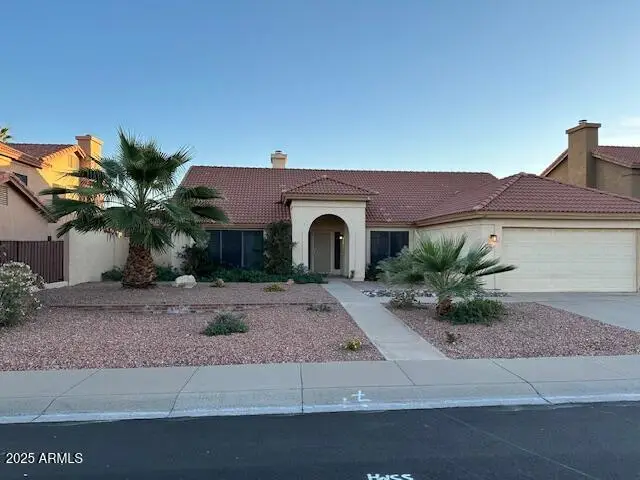 3909 E Lavender Lane E, Phoenix, AZ 85044 - Image #1