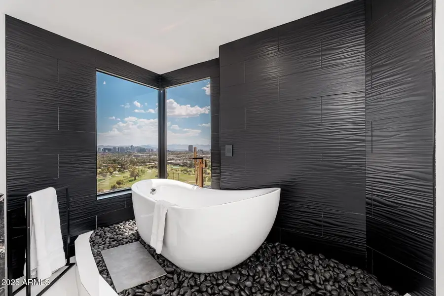 1040 E Osborn Road #1703, Phoenix, AZ 85014 - Image #3