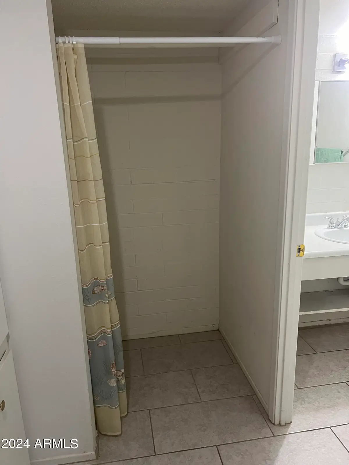 2604 W Berridge Lane #C103, Phoenix, AZ 85017 - Image #1